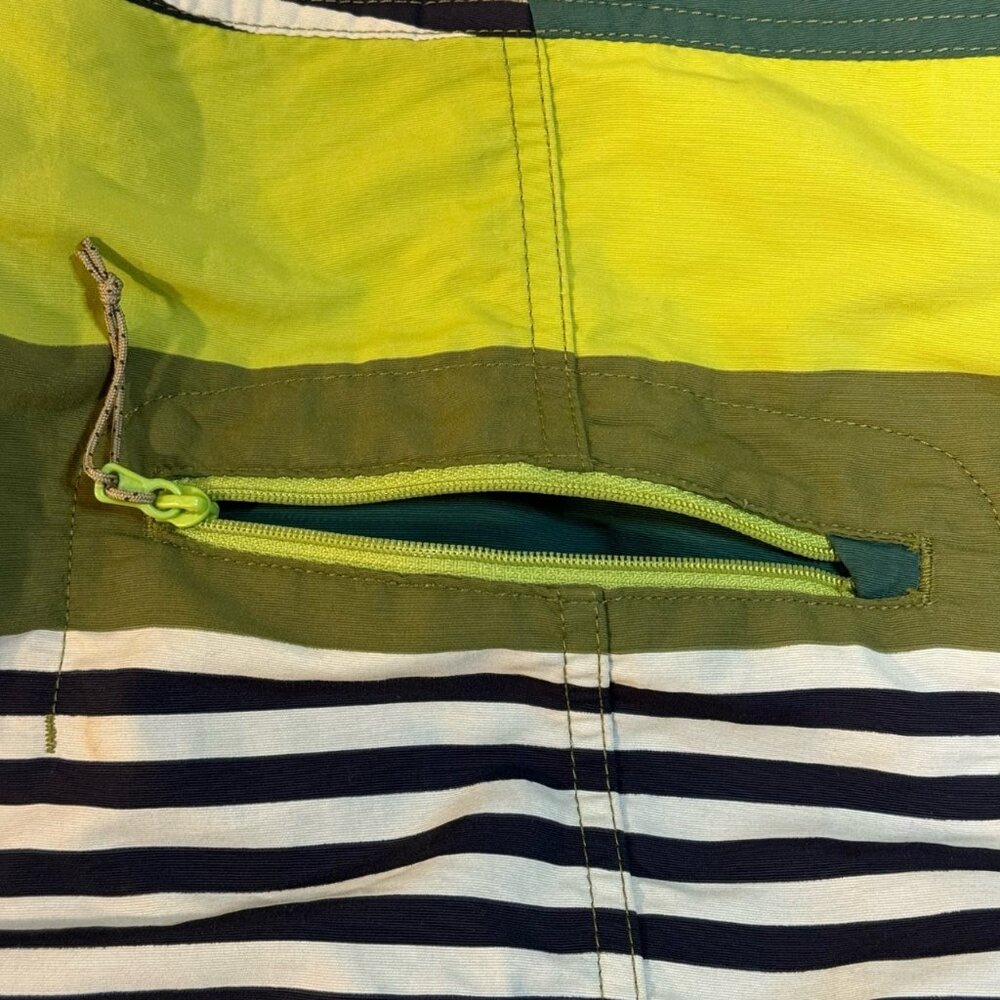 Patagonia Green Striped Wavefarer Board Shorts Swim Trunks Bermudas Men's 35x9 - Picture 4 of 8